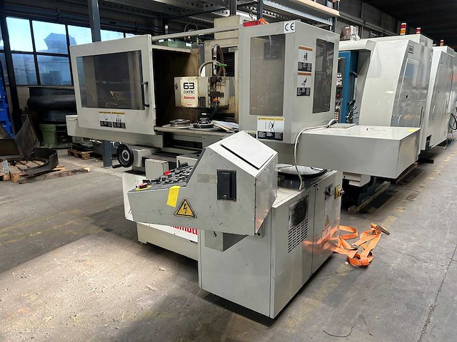 Okamoto - acc 63dx - surface grinding machine - afbeelding 14 van  17