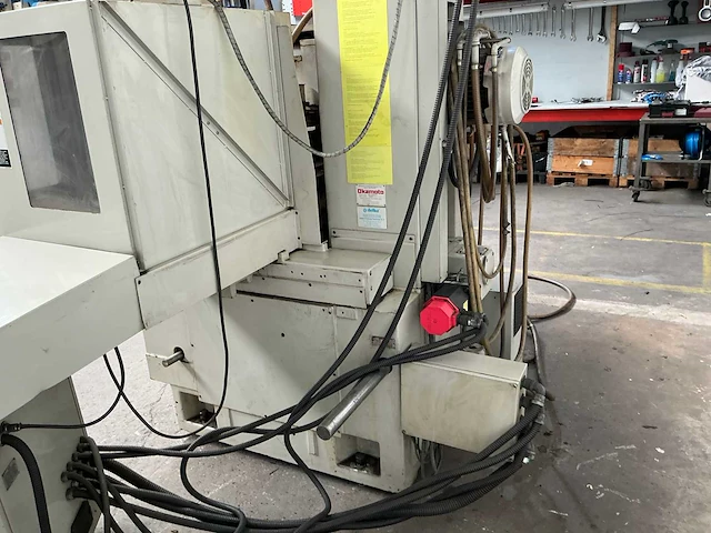 Okamoto - acc 63dx - surface grinding machine - afbeelding 8 van  17
