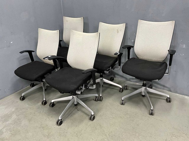 Okamura cpe5dr bureaustoelen (5x) - afbeelding 1 van  8