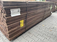 Okan hardhouten onderliggers geschaafd 3350x70x40mm (140x) - afbeelding 2 van  3