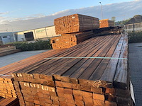Okan hardhouten regels geschaafd 3050x70x40mm (140x)