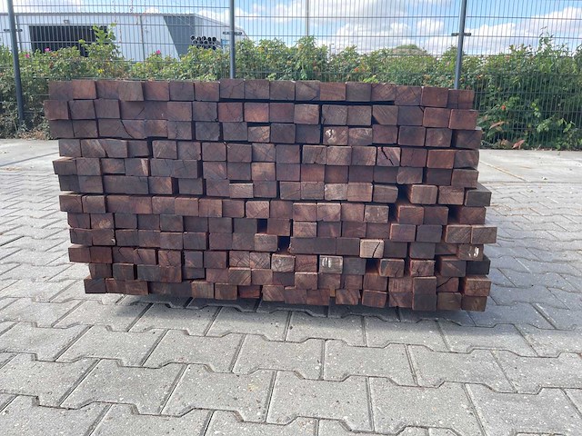 Okan hardhouten regels geschaafd 3950x57x42mm (102x) - afbeelding 3 van  3