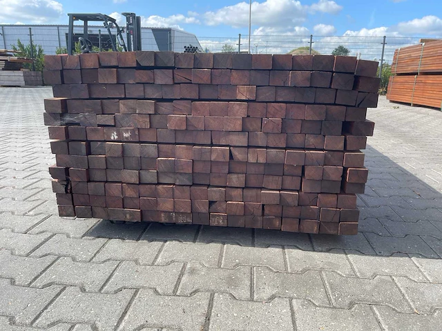 Okan hardhouten regels geschaafd 3950x57x42mm (102x) - afbeelding 3 van  3
