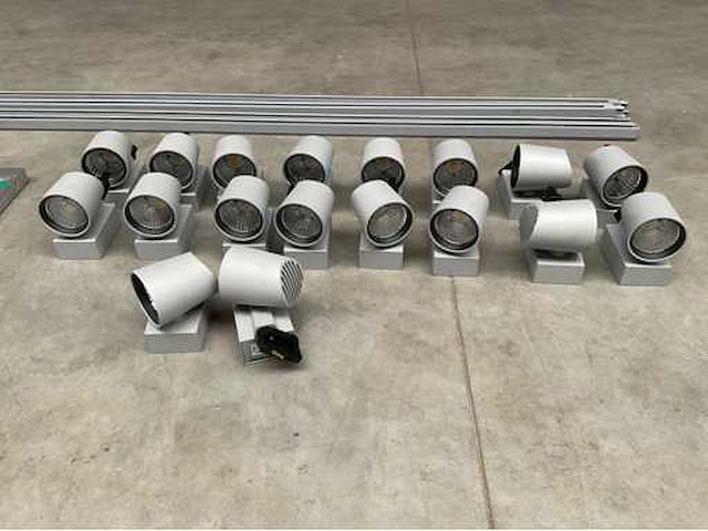 Oktalite - kalo - railverlichting met led spots en noodverlichting - afbeelding 11 van  12