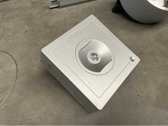 Oktalite - kalo - railverlichting met led spots en noodverlichting - afbeelding 6 van  9