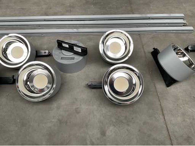 Oktalite - kalo - railverlichting met led spots en noodverlichting - afbeelding 6 van  10