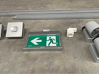 Oktalite - kalo - railverlichting met led spots, noodverlichting en stopcontacten - afbeelding 3 van  11