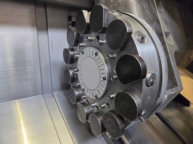 Okuma - 1994 - lb15ii-m - cnc-draaibank - afbeelding 17 van  48