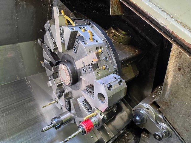 Okuma - 1998 - lcs-15 - cnc-draaibank - afbeelding 13 van  16