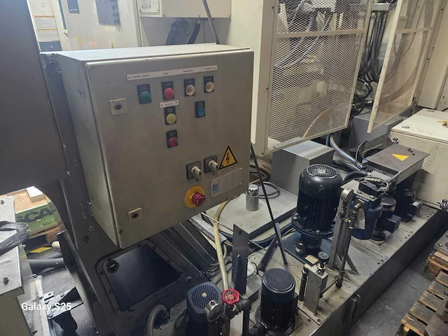 Okuma - 2000 - ma-60-hb - cnc freesmachine - afbeelding 20 van  33