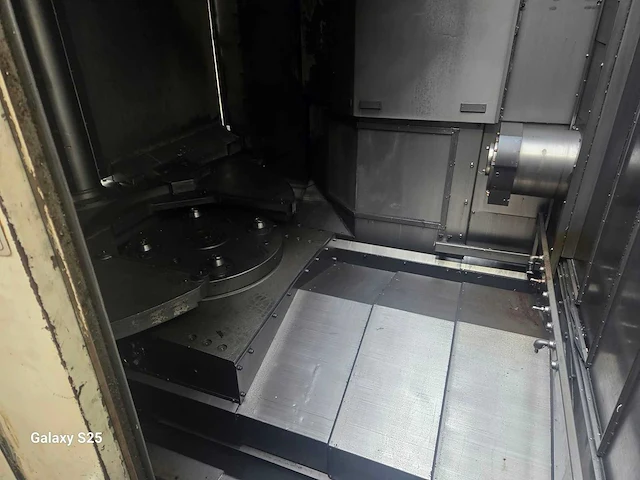 Okuma - 2000 - ma-60-hb - cnc freesmachine - afbeelding 13 van  33
