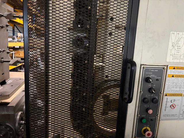 Okuma - 2000 - ma-60-hb - cnc freesmachine - afbeelding 23 van  33