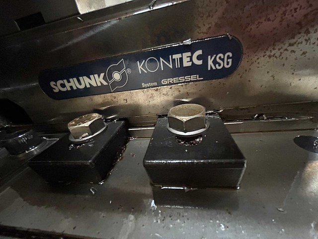 Okuma - 2011 - mf-46va - cnc freesmachine met gereedschapopname - afbeelding 11 van  38