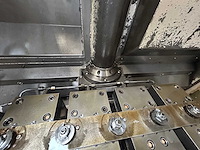 Okuma - 2011 - mf-46va - cnc freesmachine met gereedschapopname - afbeelding 13 van  38