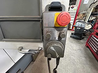 Okuma - 2011 - mf-46va - cnc freesmachine met gereedschapopname - afbeelding 21 van  38