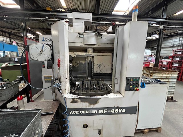 Okuma - 2011 - mf-46va - cnc freesmachine met gereedschapopname - afbeelding 12 van  38