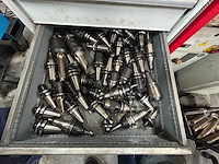 Okuma - 2011 - mf-46va - cnc freesmachine met gereedschapopname - afbeelding 30 van  38