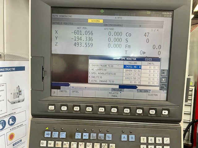 Okuma - 2011 - mf-46va - cnc freesmachine met gereedschapopname - afbeelding 34 van  38