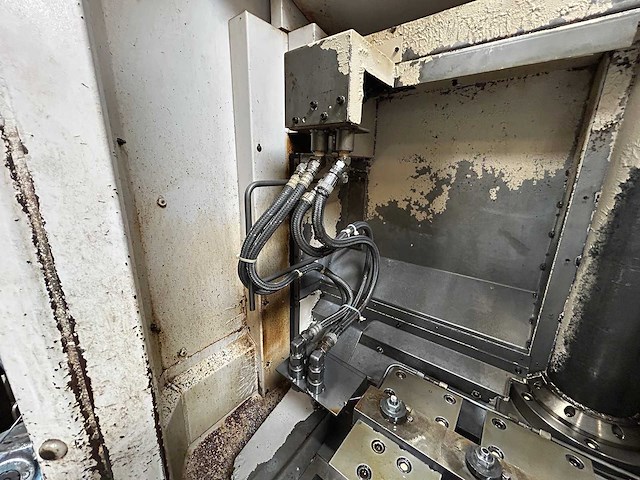 Okuma - 2011 - mf-46va - cnc freesmachine met gereedschapopname - afbeelding 9 van  23