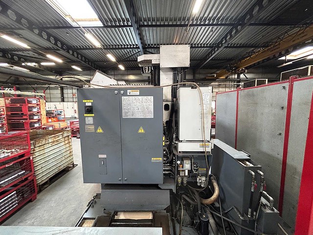 Okuma - 2011 - mf-46va - cnc freesmachine met gereedschapopname - afbeelding 12 van  23