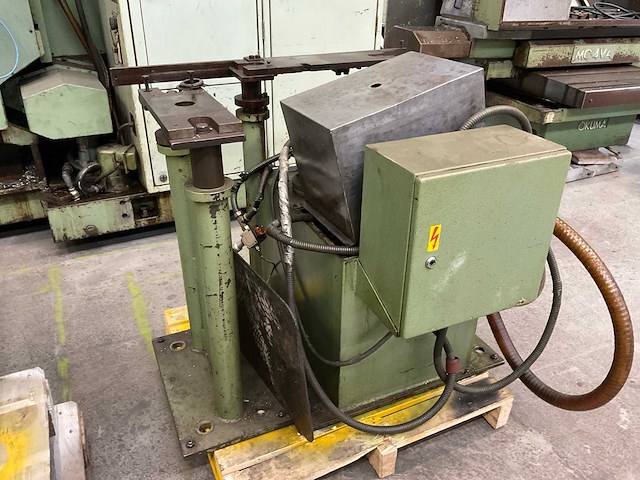 Okuma lc10-2s cnc-draaibank - afbeelding 10 van  25