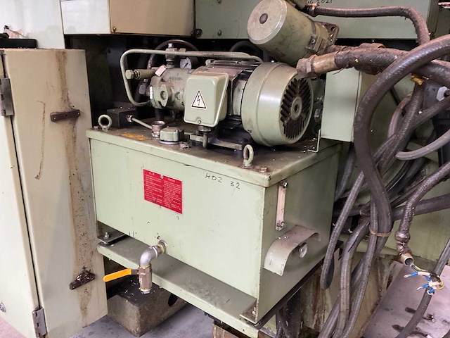 Okuma mc-4va cnc freesmachine - afbeelding 8 van  19