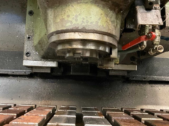 Okuma mc-4va cnc freesmachine - afbeelding 18 van  19