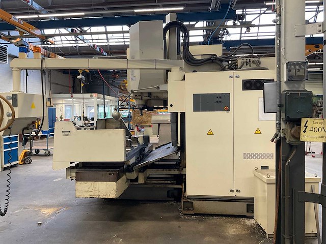 Okuma mc-50va cnc freesmachine - afbeelding 24 van  28