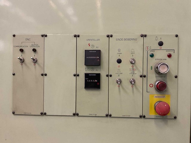 Okuma mc-5va cnc freesmachine - afbeelding 8 van  32