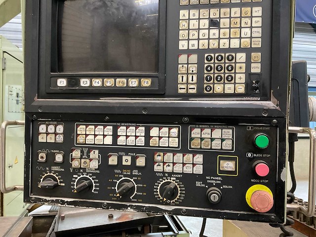 Okuma mc-5va cnc freesmachine - afbeelding 13 van  32