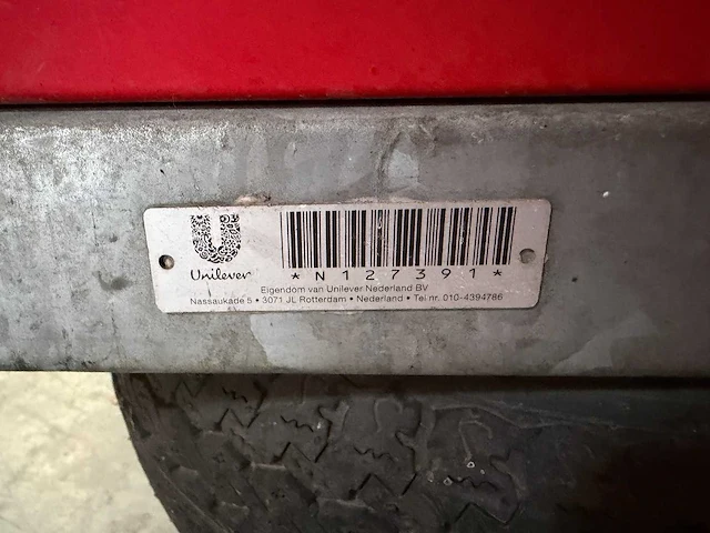 Ola ijsaanhangwagen / verkoopwagen met vriesinstallatie en promotiemateriaal - afbeelding 3 van  21