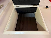 Ola ijsaanhangwagen / verkoopwagen met vriesinstallatie en promotiemateriaal - afbeelding 5 van  21