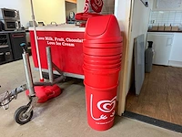Ola ijsaanhangwagen / verkoopwagen met vriesinstallatie en promotiemateriaal - afbeelding 13 van  21