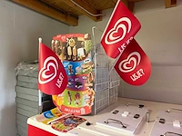 Ola ijsaanhangwagen / verkoopwagen met vriesinstallatie en promotiemateriaal - afbeelding 16 van  21