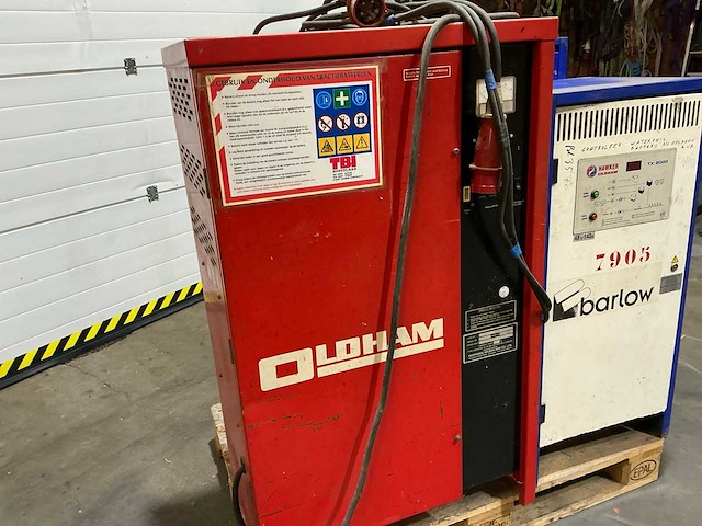 Oldham 24/080 acculader - afbeelding 1 van  6