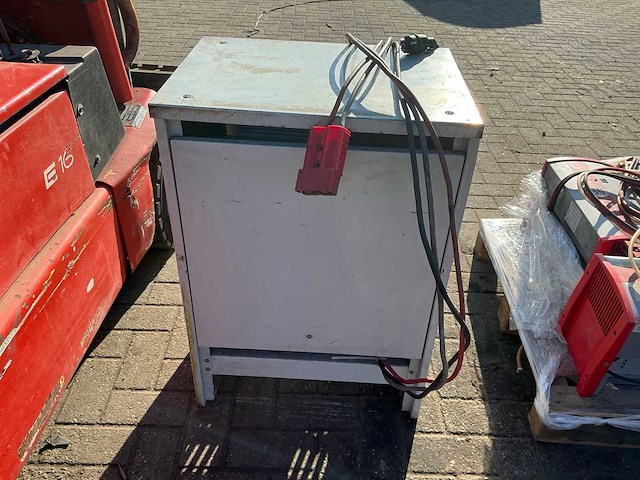 Oldham acculader - afbeelding 3 van  6