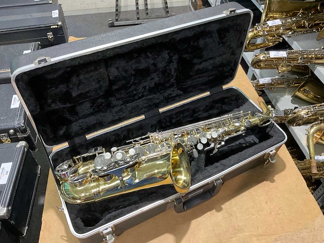 Olds saxofoon - afbeelding 1 van  4