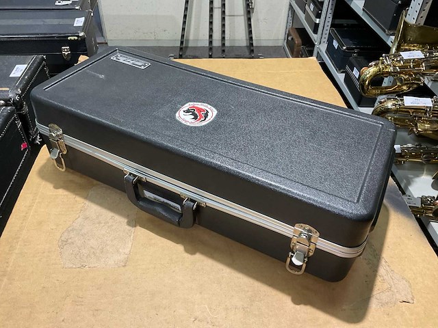 Olds saxofoon - afbeelding 4 van  4