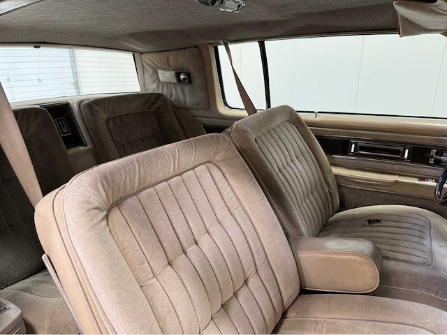 Oldsmobile - toronado - 5.0 3 ez 57 - oldtimer - 1982 - afbeelding 1 van  1