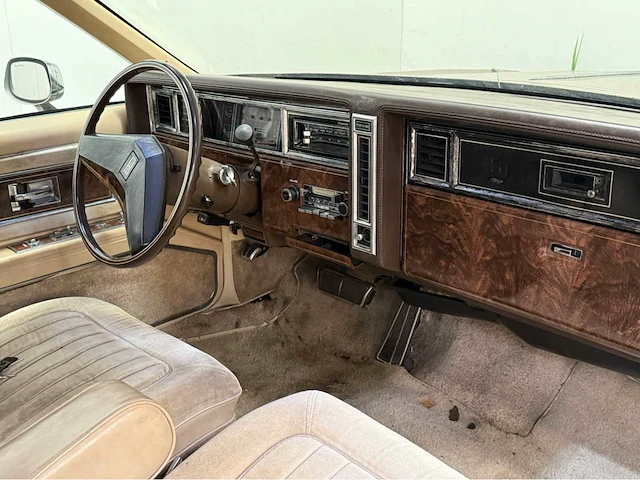 Oldsmobile - toronado - 5.0 3 ez 57 - oldtimer - 1982 - afbeelding 3 van  35
