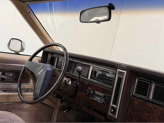 Oldsmobile - toronado - 5.0 3 ez 57 - oldtimer - 1982 - afbeelding 10 van  35