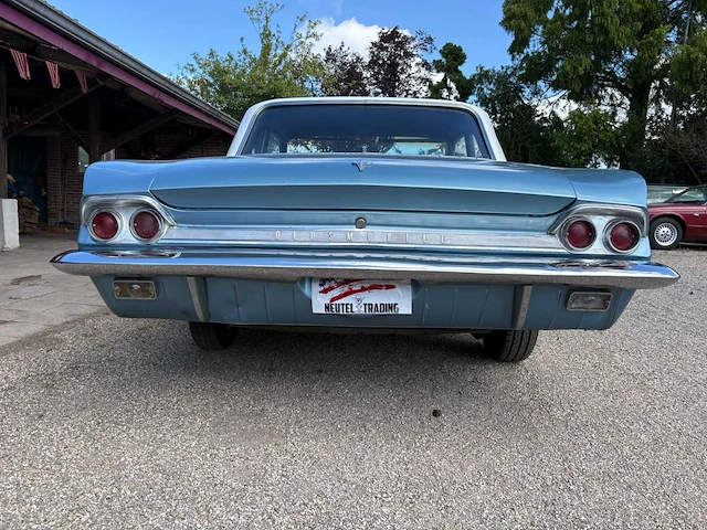 Oldsmobile cutlass f85 coupe 215 v8 - oldtimer - afbeelding 8 van  69