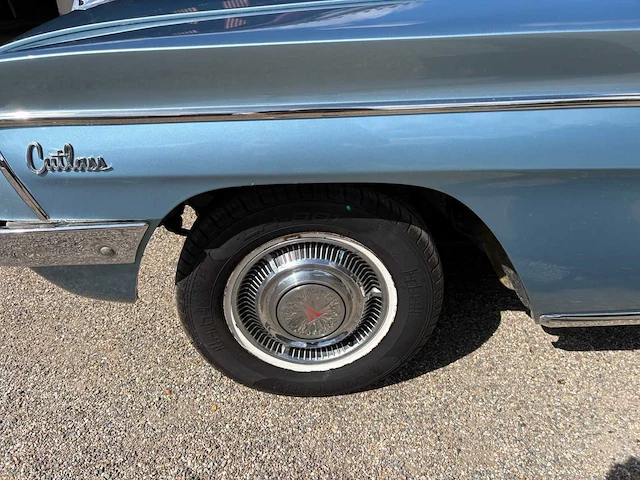 Oldsmobile cutlass f85 coupe 215 v8 - oldtimer - afbeelding 35 van  69