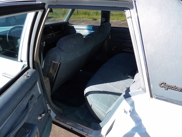 Oldtimer, chevrolet, caprice classic 4, lichtblauw, 1979 - afbeelding 23 van  156