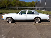 Oldtimer, chevrolet, caprice classic 4, lichtblauw, 1979 - afbeelding 1 van  156