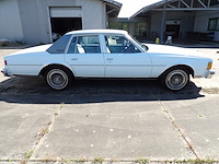 Oldtimer, chevrolet, caprice classic 4, lichtblauw, 1979 - afbeelding 102 van  156