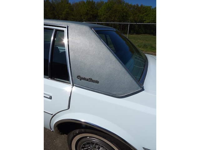 Oldtimer, chevrolet, caprice classic 4, lichtblauw, 1979 - afbeelding 141 van  156