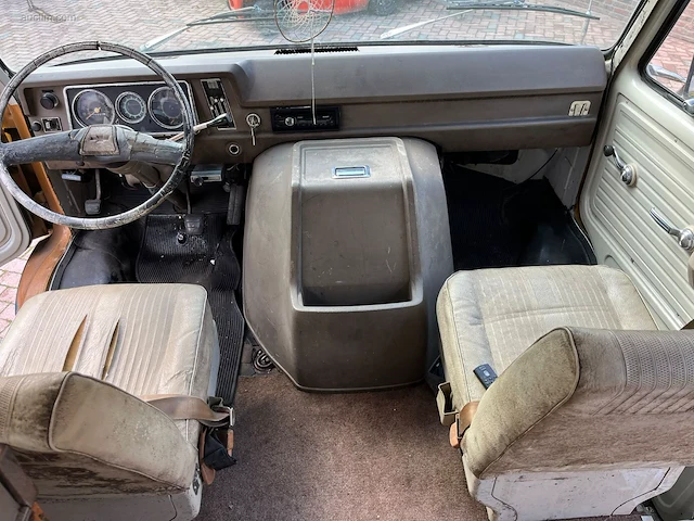 Oldtimer chevrolet sportsvan - afbeelding 5 van  26