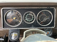 Oldtimer chevrolet sportsvan - afbeelding 9 van  26