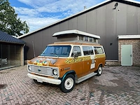 Oldtimer chevrolet sportsvan - afbeelding 14 van  26